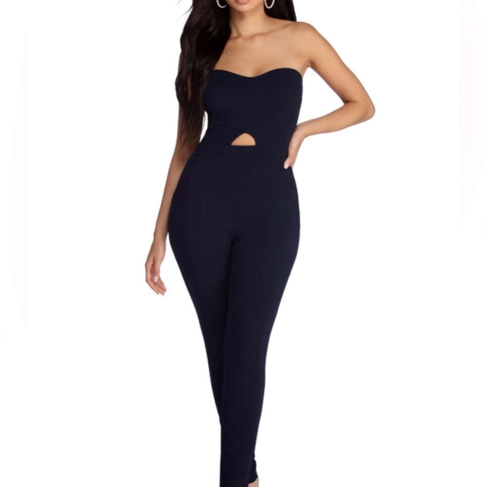 NWT Black sleeveless jumpsuit size small